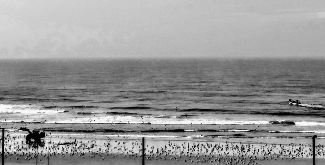 Amazing Apartment In Costa de Caparica Buitenkant foto